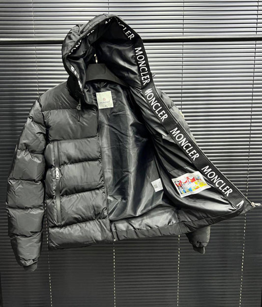 Moncler Jacket - 735