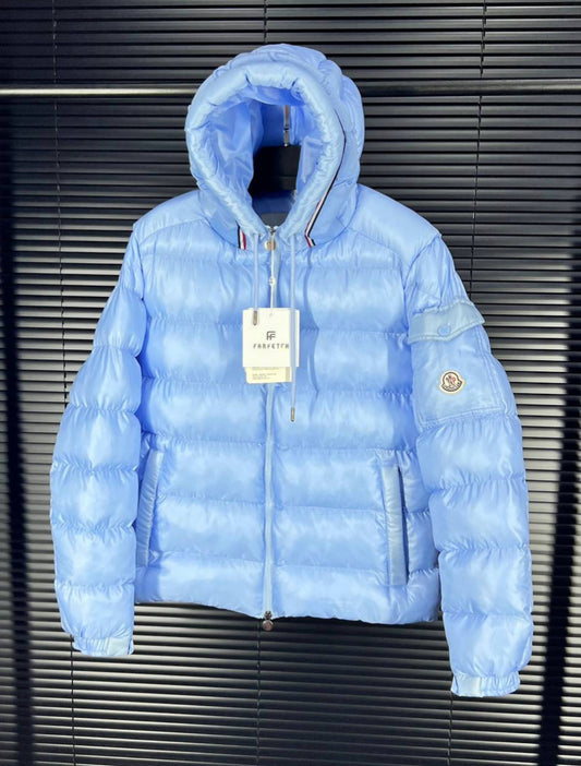 Moncler Jacket - 742