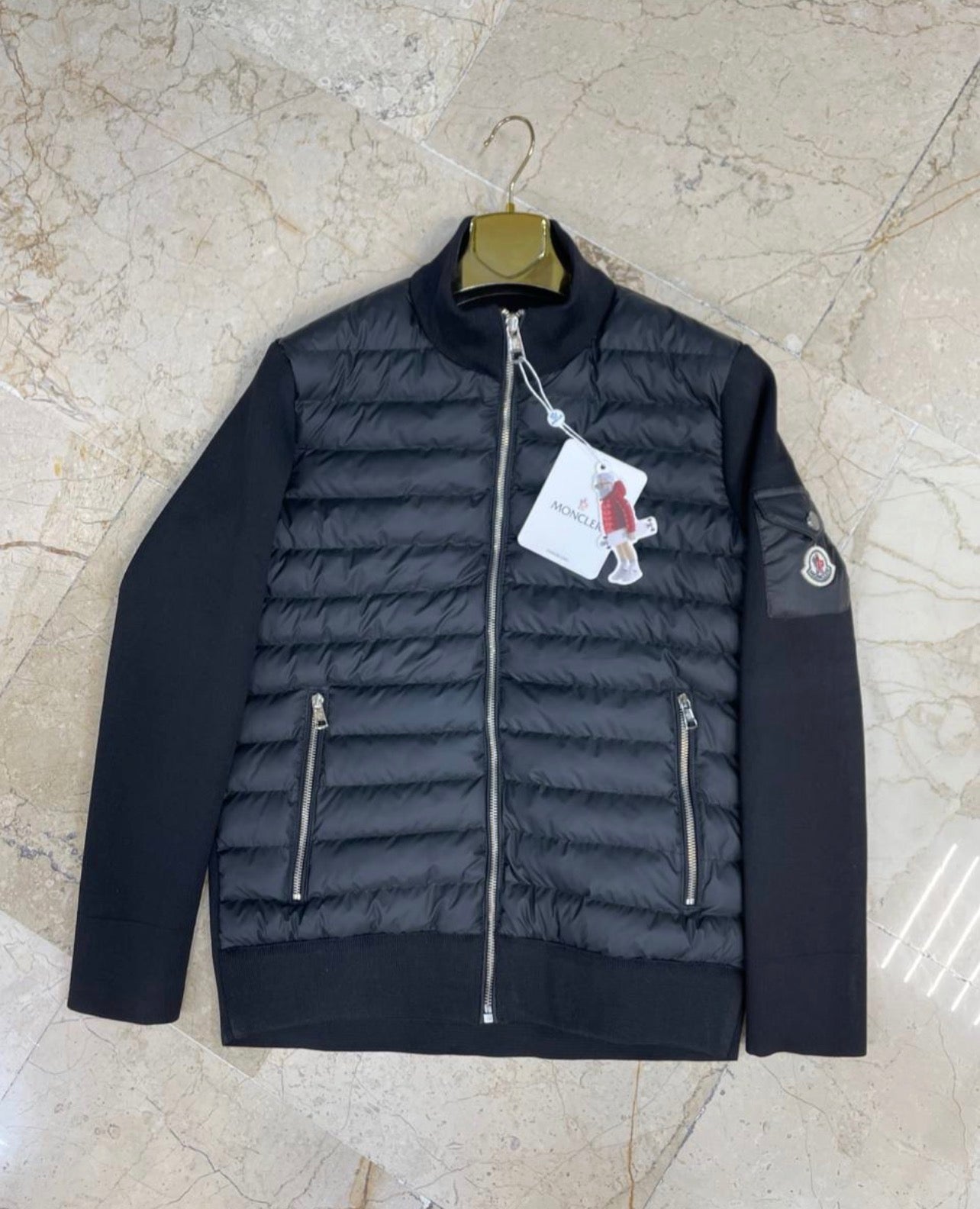 Moncler Jacket - 762