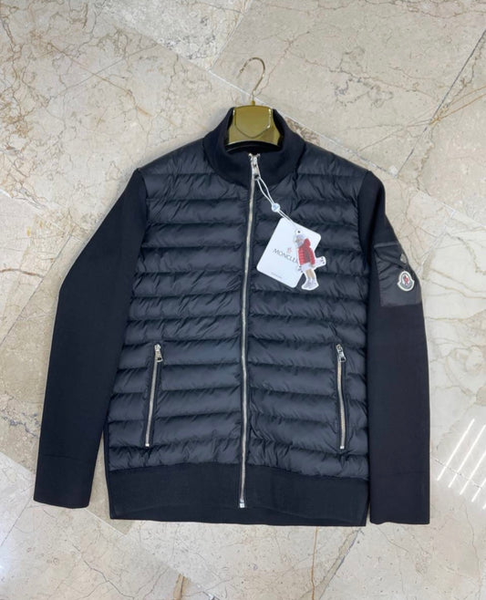Moncler Jacket - 762