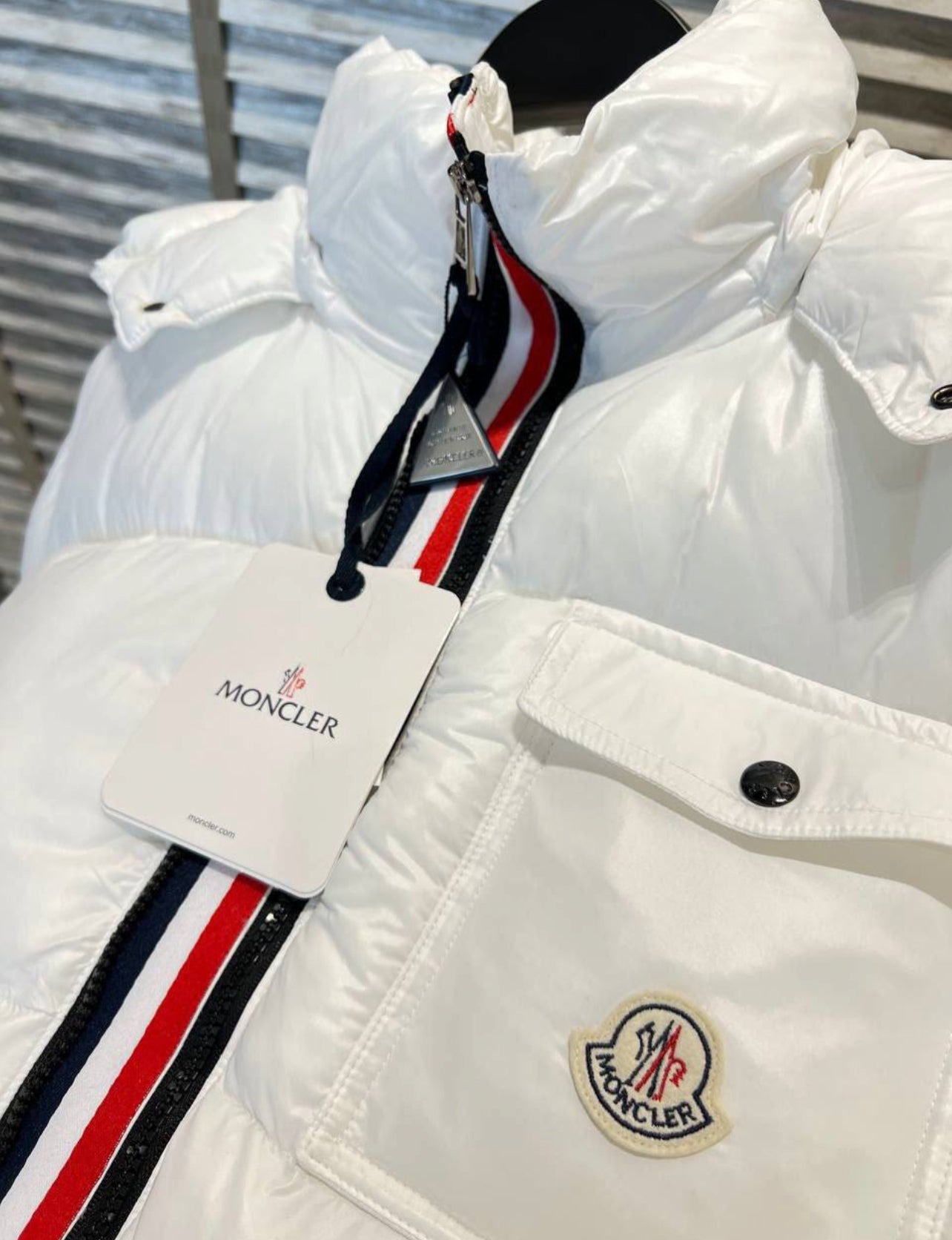 Moncler Jacket - 723