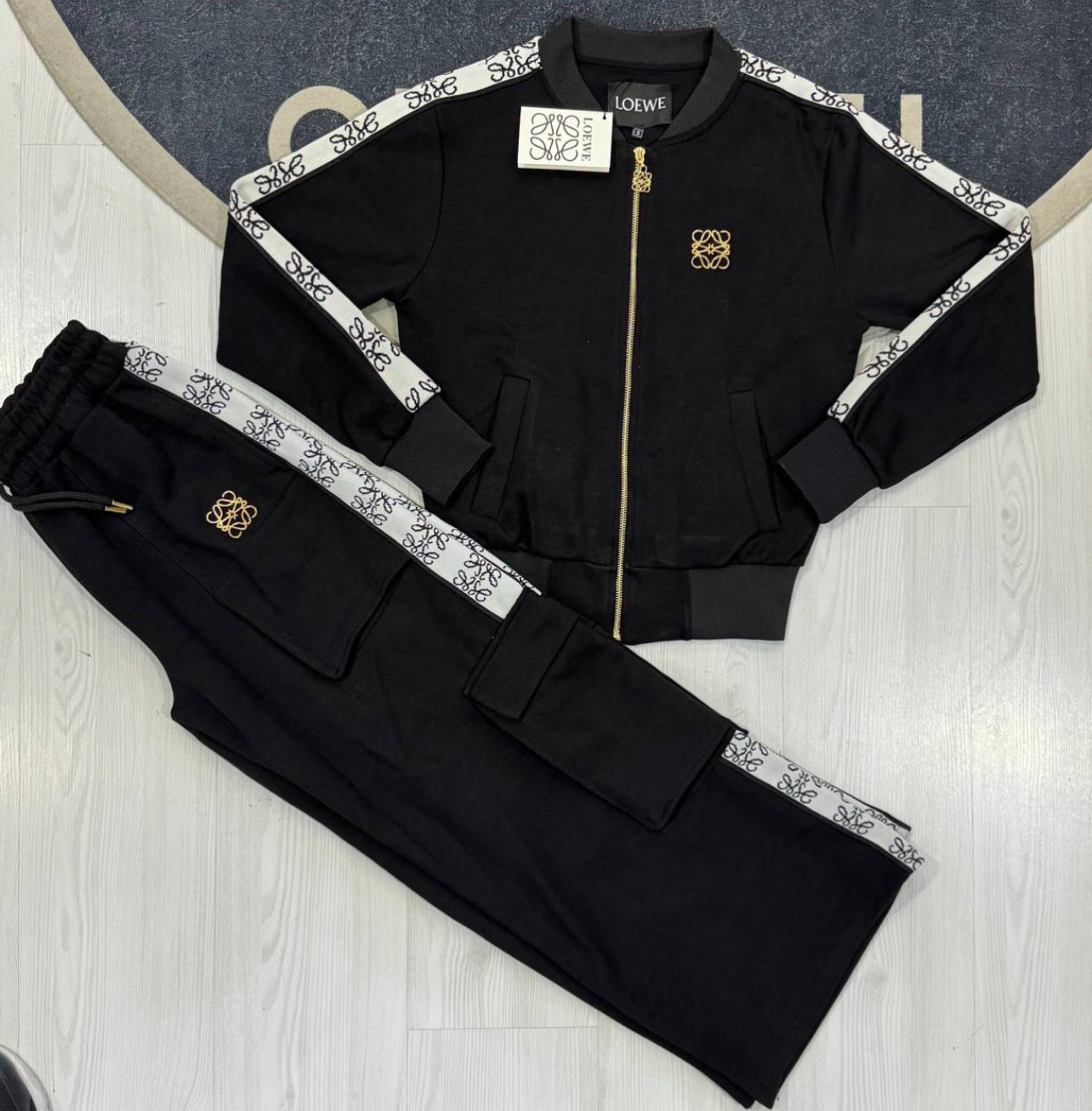 Loewe Set - 032