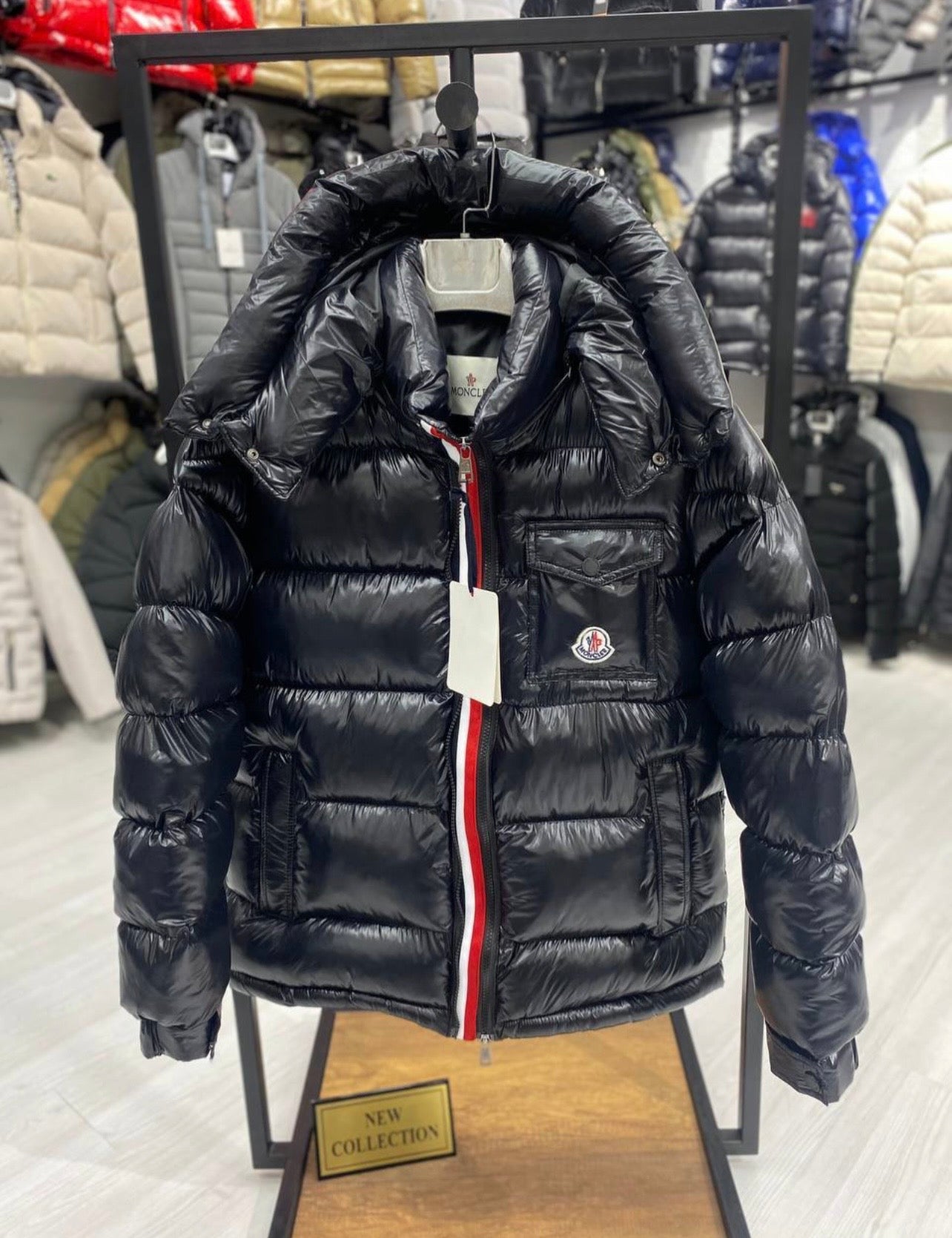 Moncler Jacket - 765